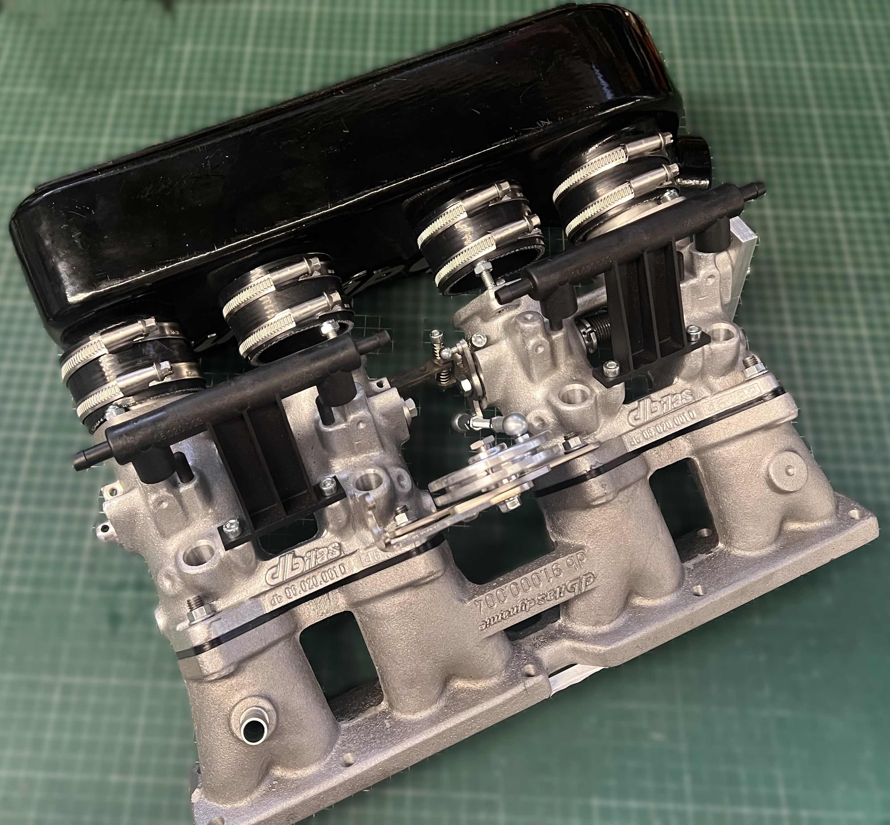 Mutli-throttle intake system for Mercedes  Motor M102 2,3-2,5 16V