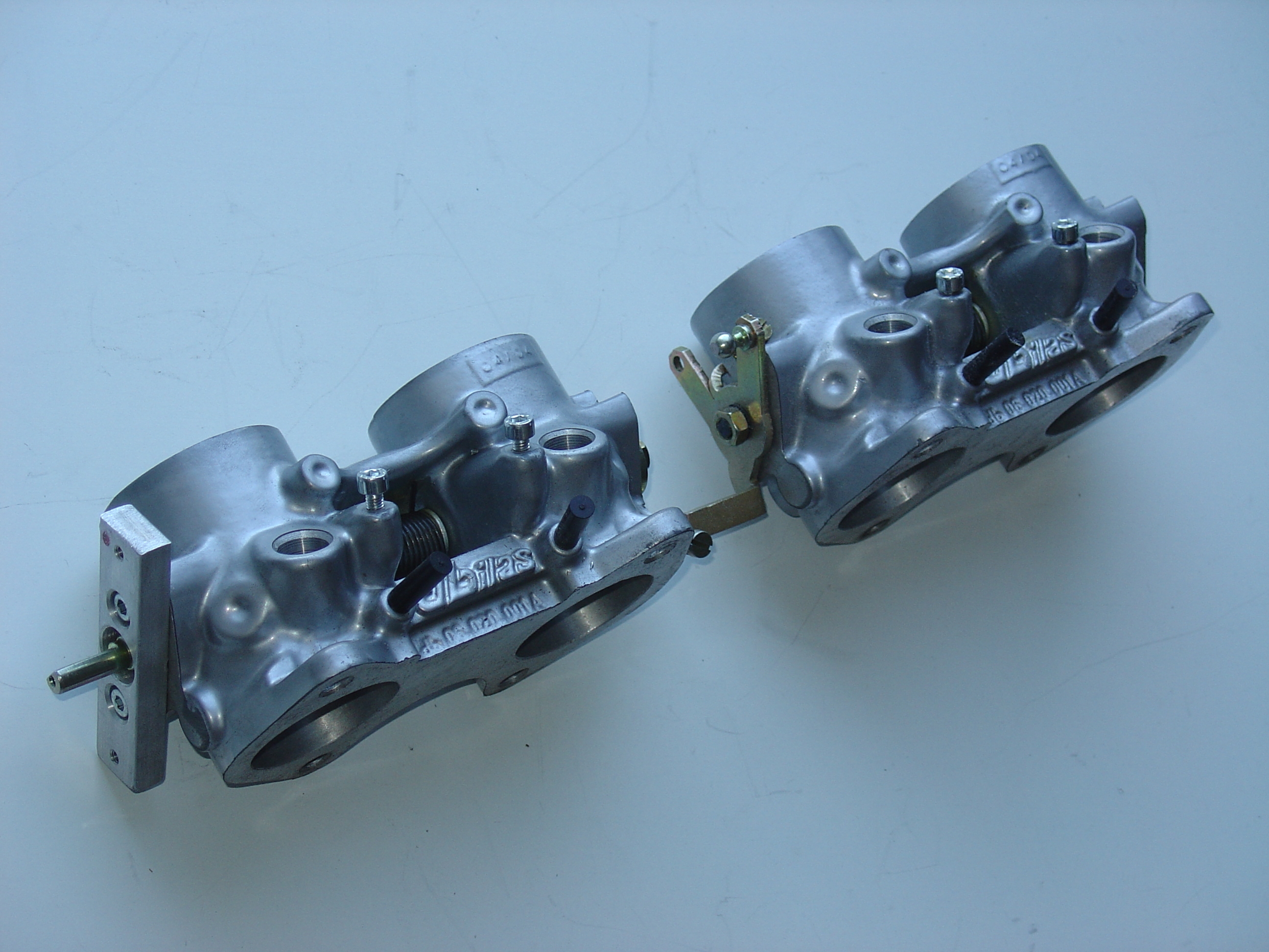 Throttle bodies 40 mm  Diameter: 40mm / Leight: 80mm   without Flange / without Drill holes