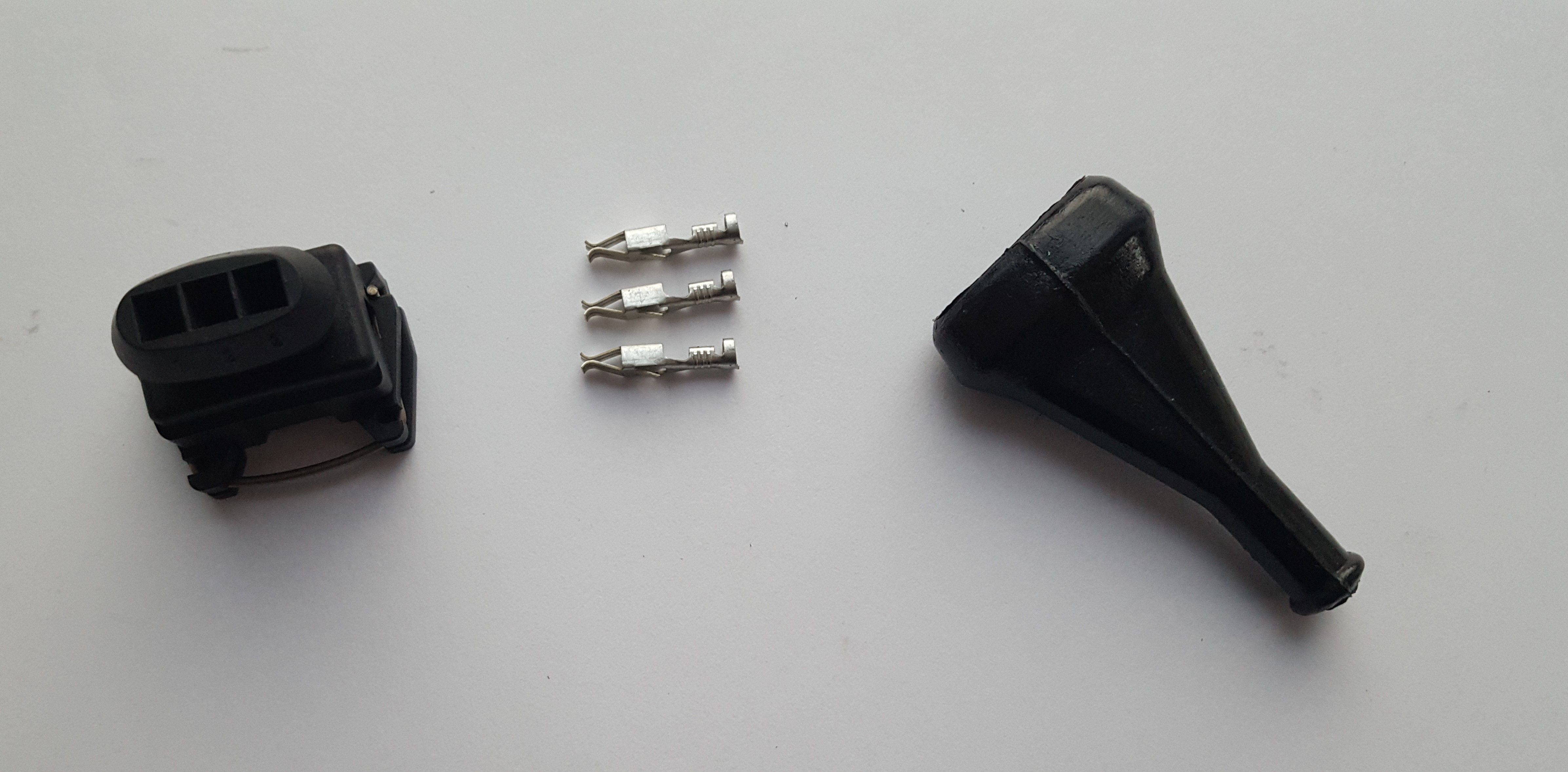 Plug set with pins for Throttle position sensor universal