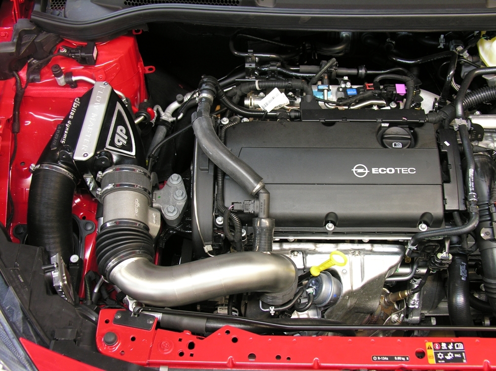 Verbindungsrohr vom Turbolader zum Filter aus Edelstahl Opel  Astra J 16